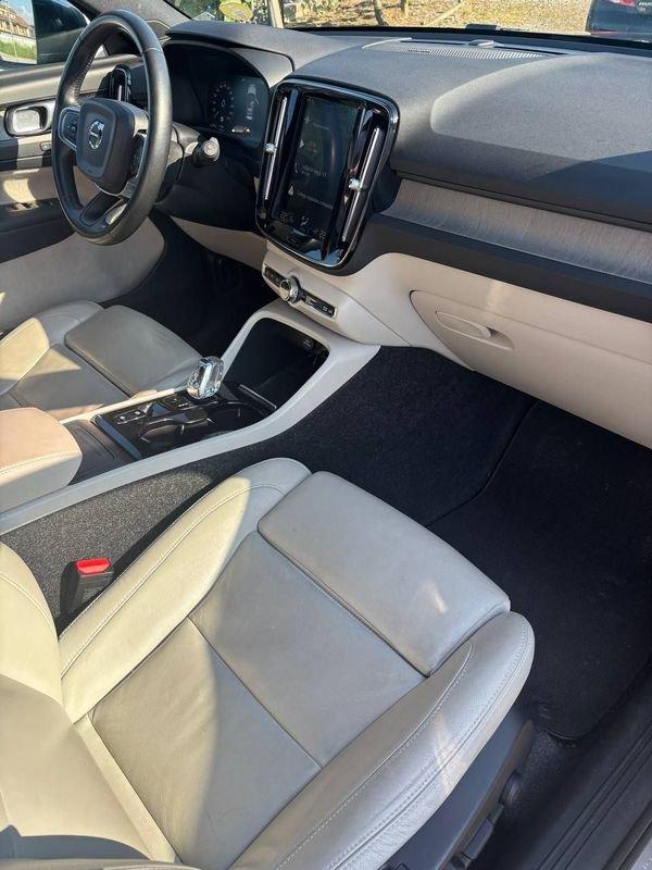 Volvo XC40 D4 IVA DED. * GANCIO TRAINO*