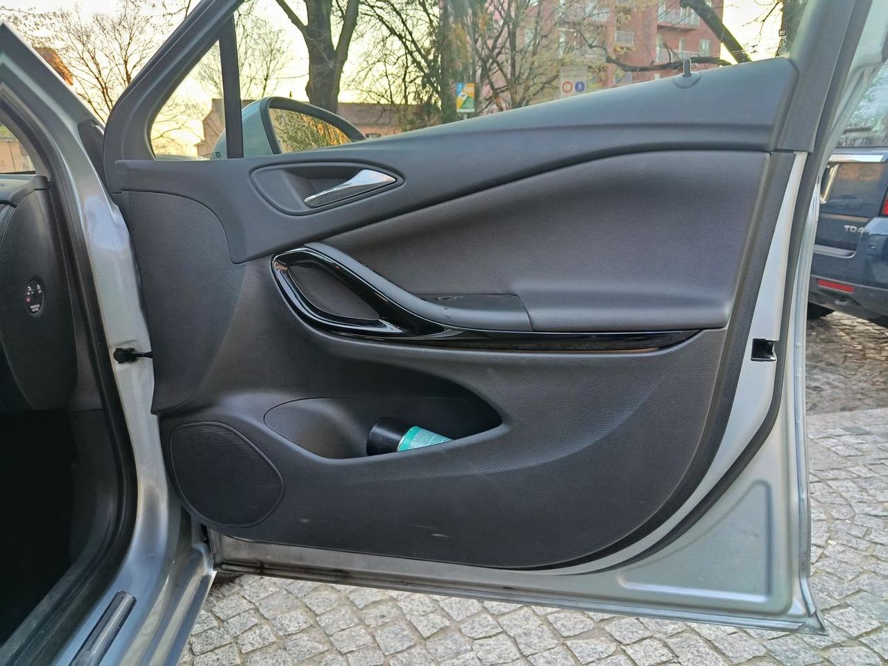 Opel Astra Innovation 1.6 CDTI #9981