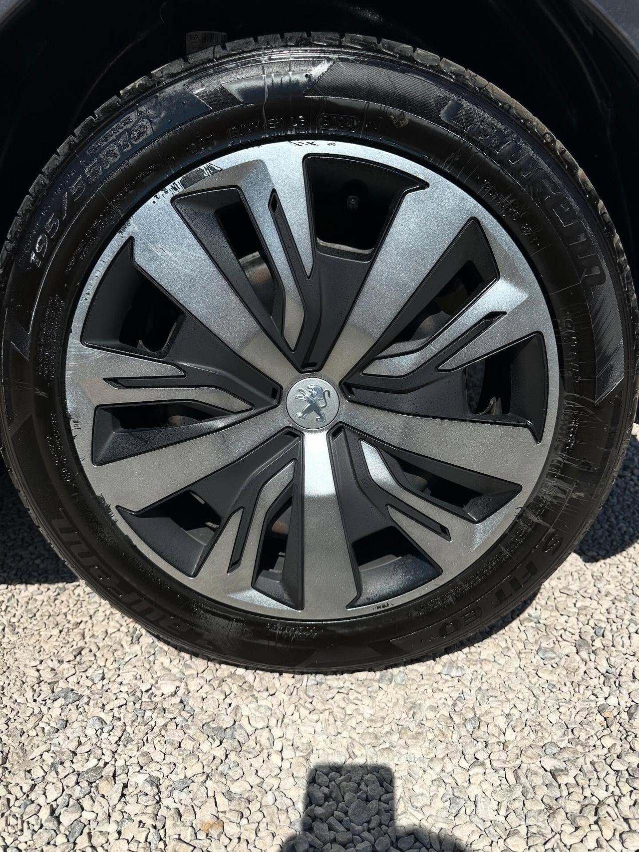 Peugeot 208 PureTech 75 Stop&Start 5 porte Like