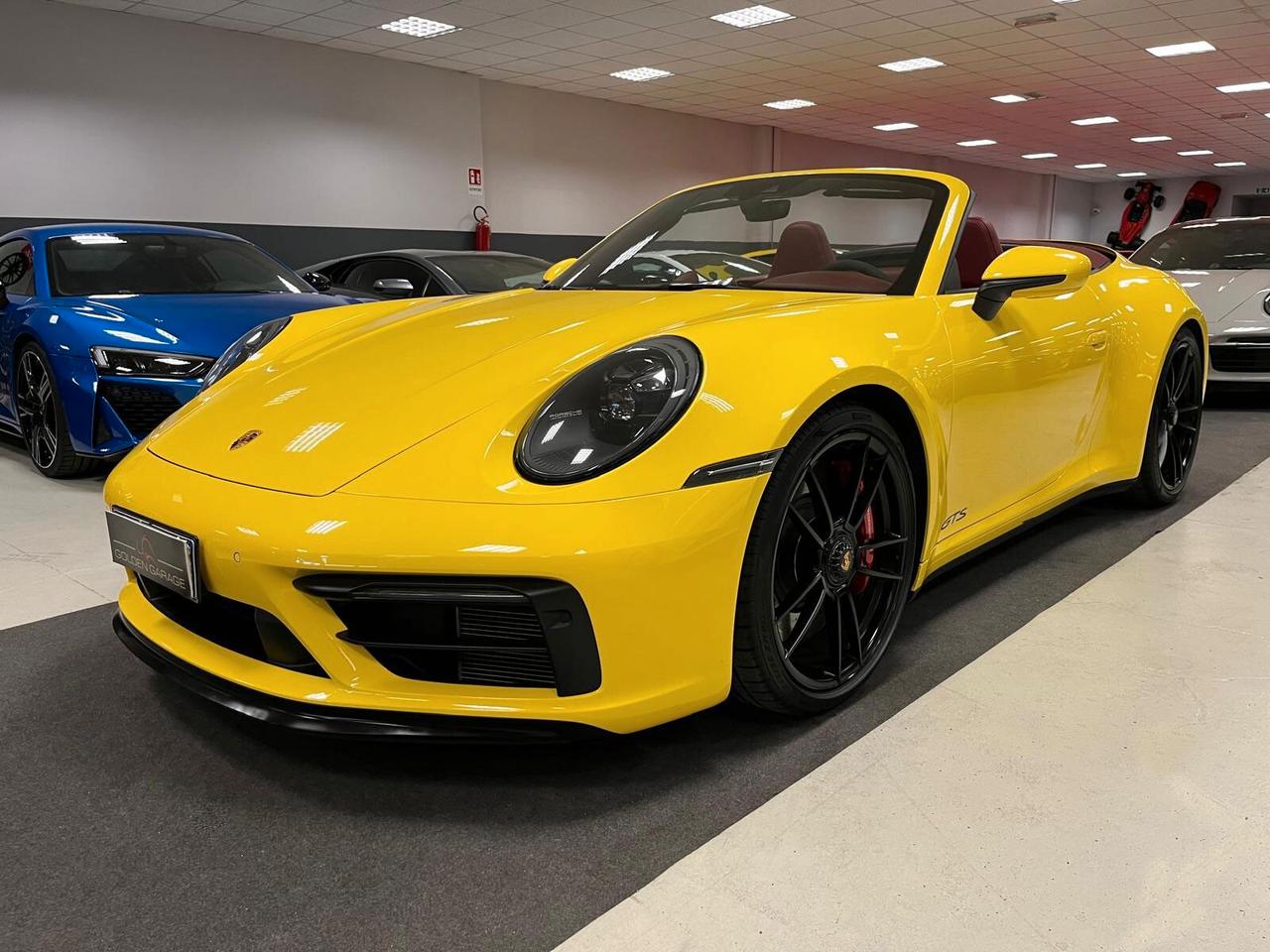 Porsche 911 Carrera 4 GTS Cabriolet