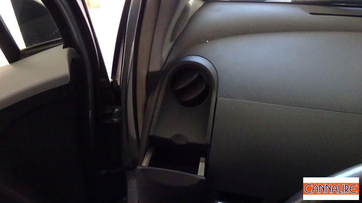 TOYOTA - Yaris - 1.0 5p. Sol