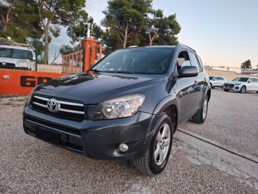 TOYOTA RAV 4 2.2 D 177 cv 4x4 LUXURY *PELLE-CERCHI*