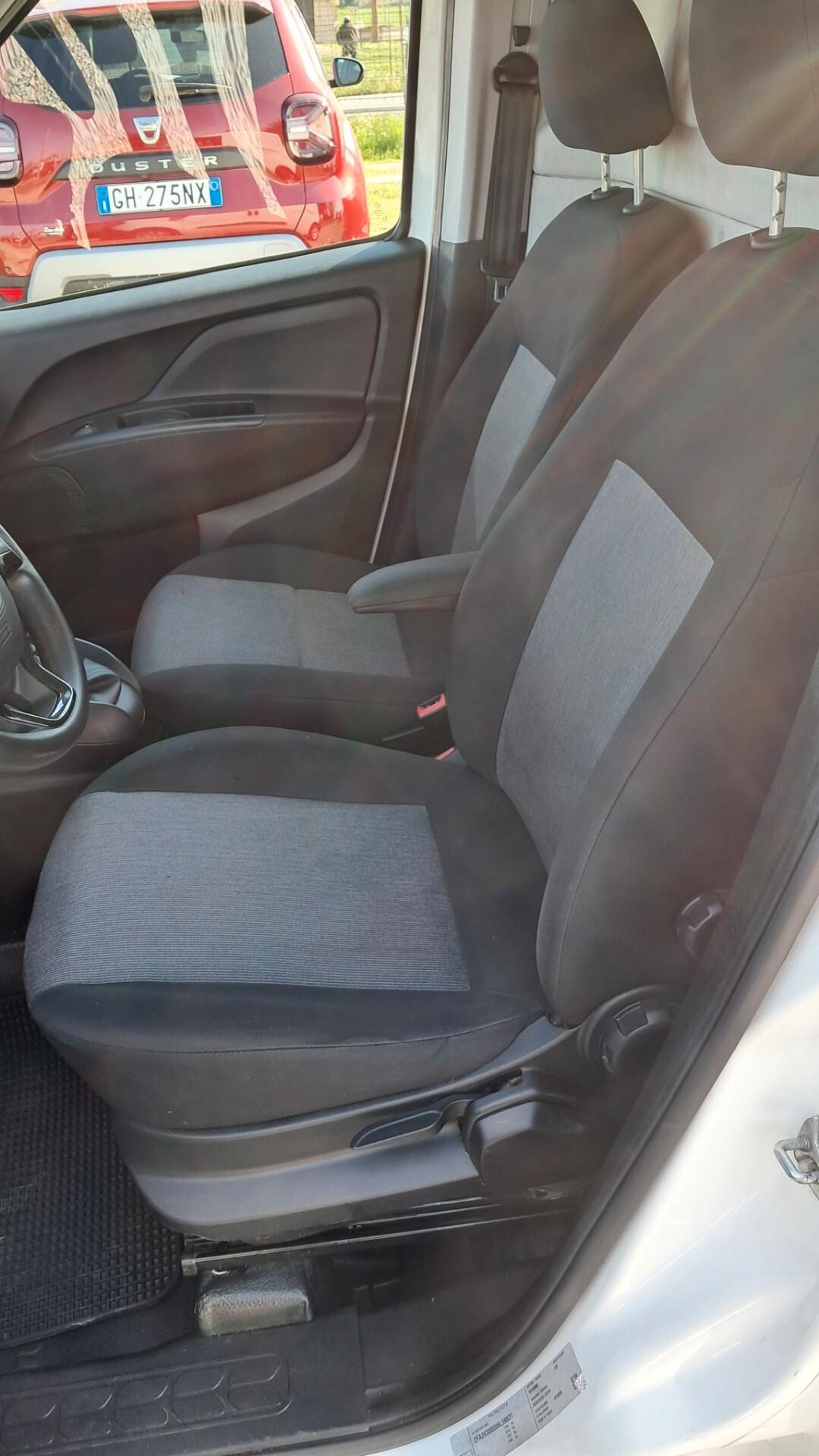 Fiat Doblo Doblò 1.6 MJT 105CV PL-TN Cargo Maxi Lamierato SX