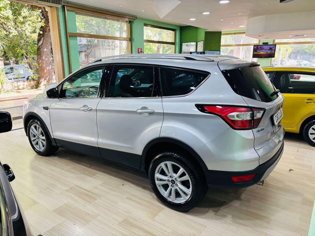 Ford Kuga 1.5 Tdci 120cv S&S 2WD Autom. Busuness