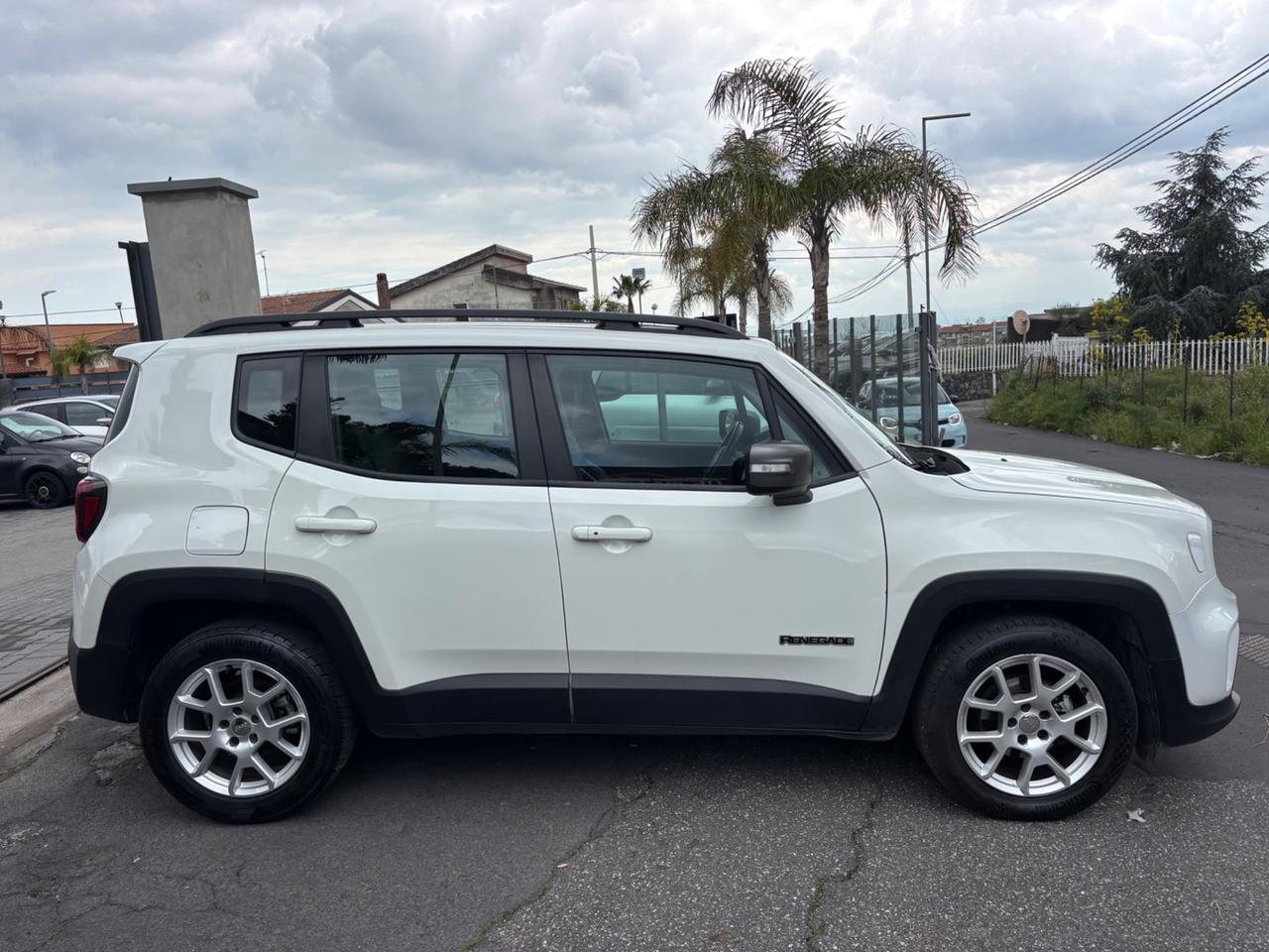 Jeep Renegade 1.6 Mjt cambio automatico-2020