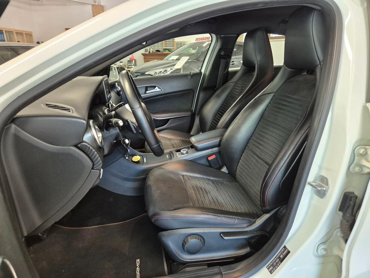 Mercedes A180 Aut. Premium AMG **MOTORE MERCEDES**