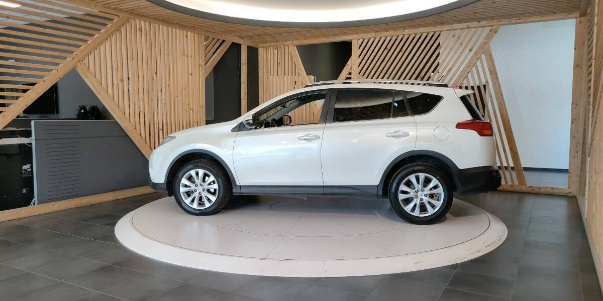 Toyota Rav4 2.2 d-cat Style 4wd 150cv auto