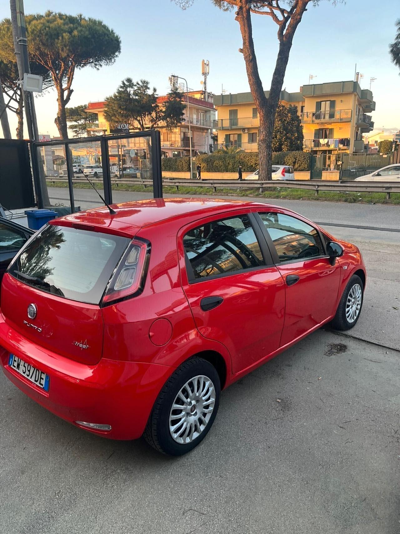 Fiat Punto 1.3 MJT II 75 CV 5 porte Street