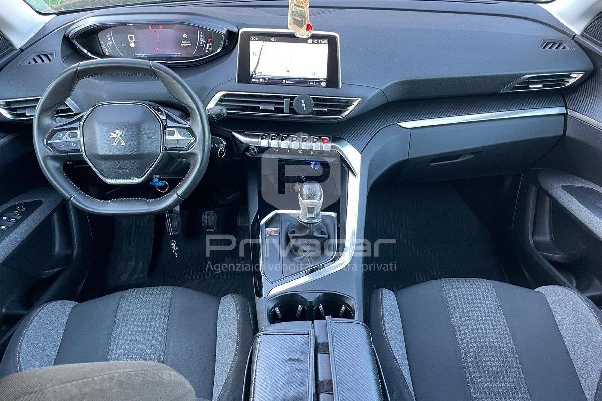 PEUGEOT 3008 BlueHDi 130 S&S Business