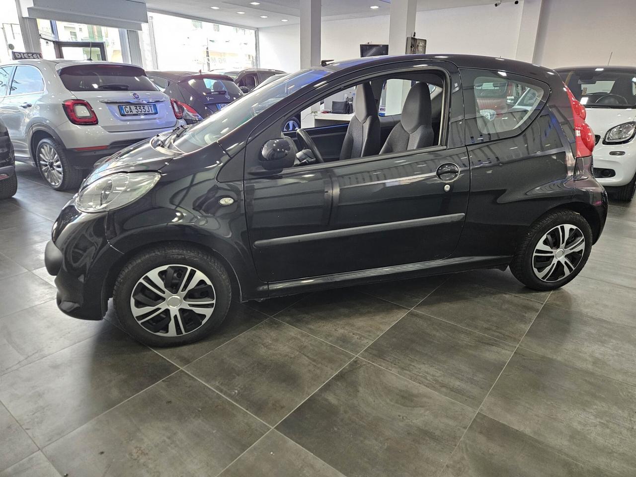 Peugeot 107 1.0 68CV 3p. Plaisir