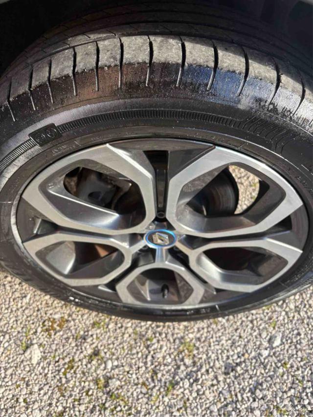 RENAULT Captur Plug-in Hybrid E-Tech 160 CV Intens