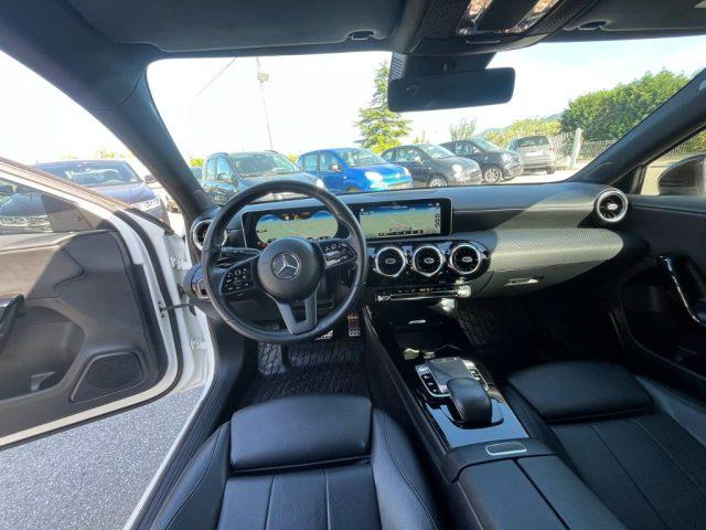 MERCEDES-BENZ A 180 d Automatic Premium