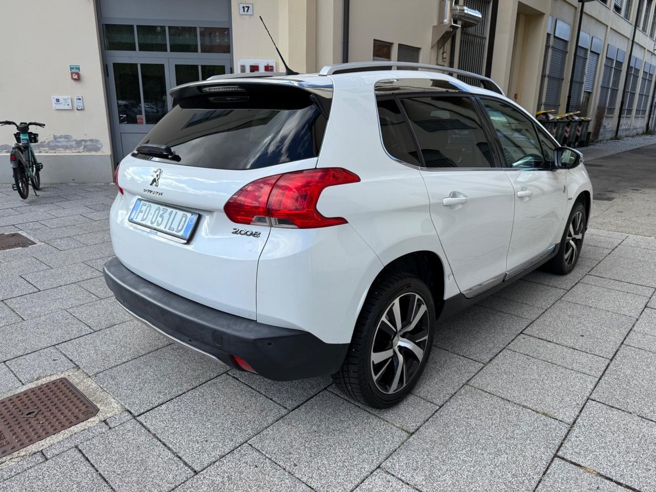 Peugeot 2008 BlueHDi 120 S&S Allure