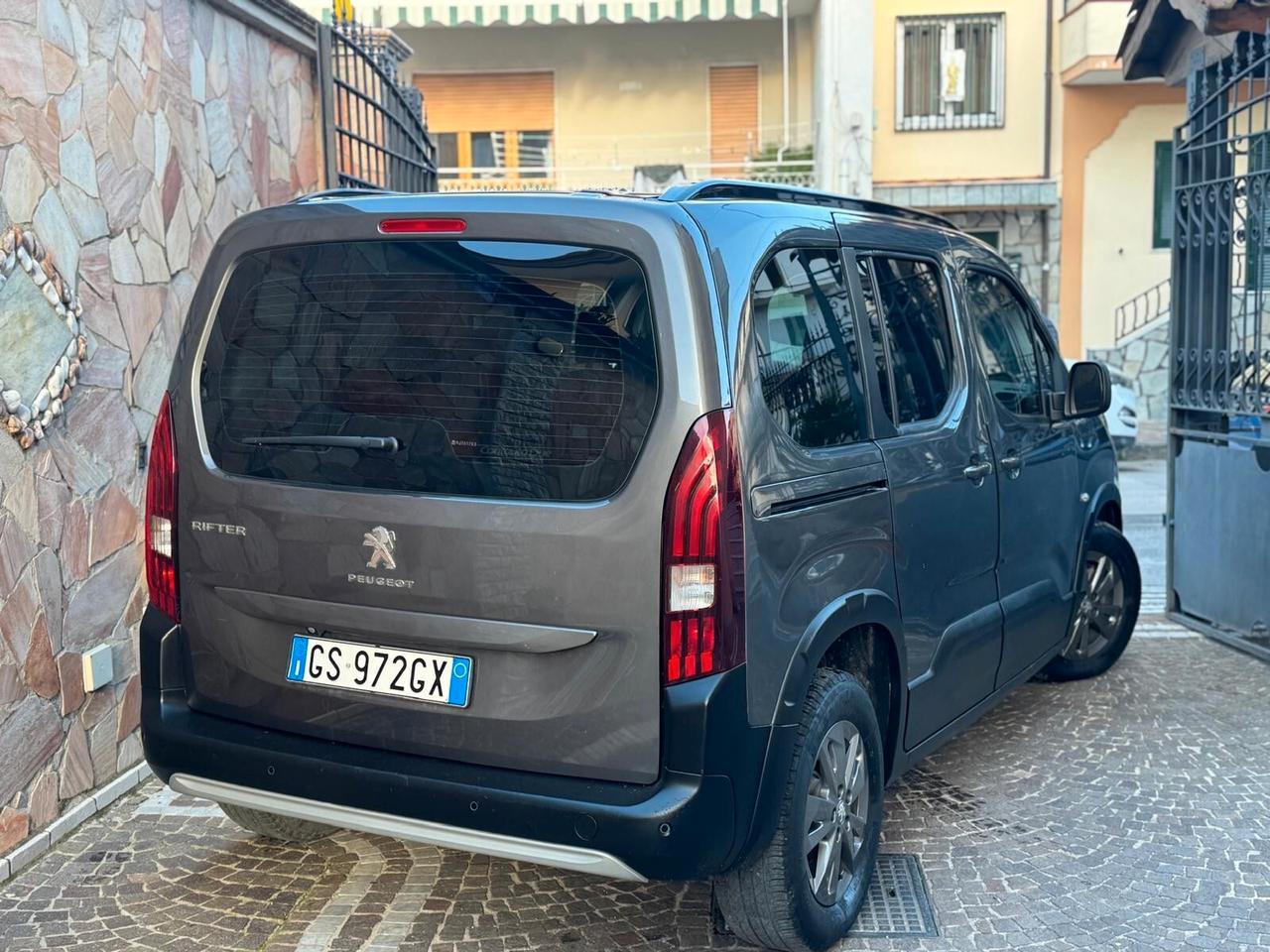 Peugeot Rifter Mix BlueHDi 130 S&S EAT8 PC Allure Standard