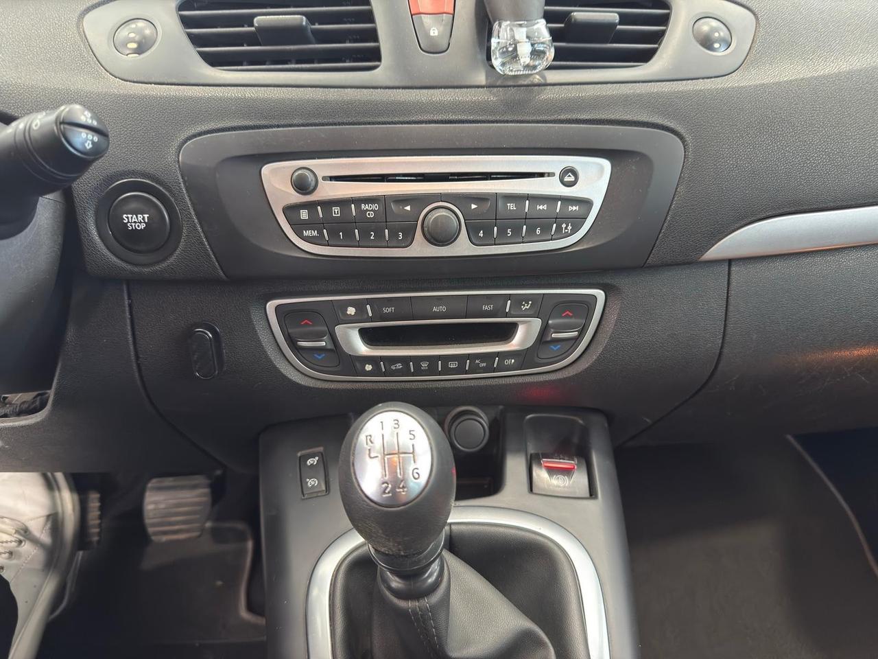 Renault Scénic 1.9 dCi 130CV Dynamique SETTE POSTI