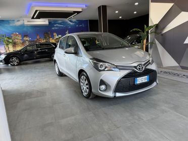 Toyota Yaris 1.0 5 porte Lounge-84.000 Km