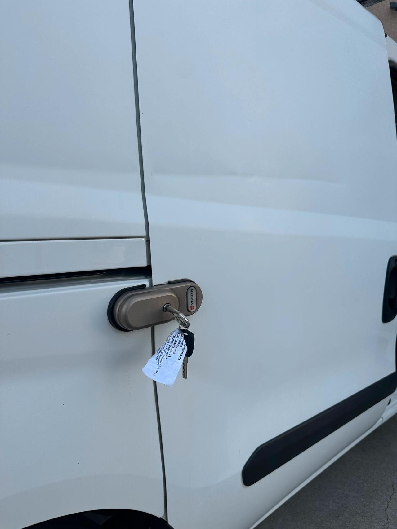 Opel Combo 1.6 CDTI 105CV PC-TN Van Blitz (750kg) E6