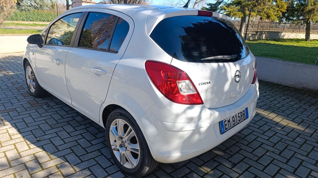 Opel Corsa 1.2 GPL OK NEOPATENTATI