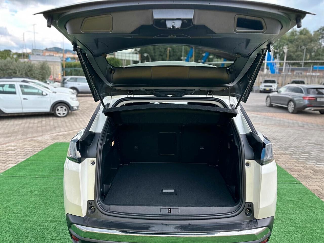 Peugeot 3008 1.5 BlueHDi 130 S&S Allure 01/2022 garanzia permute finaziamento in sede