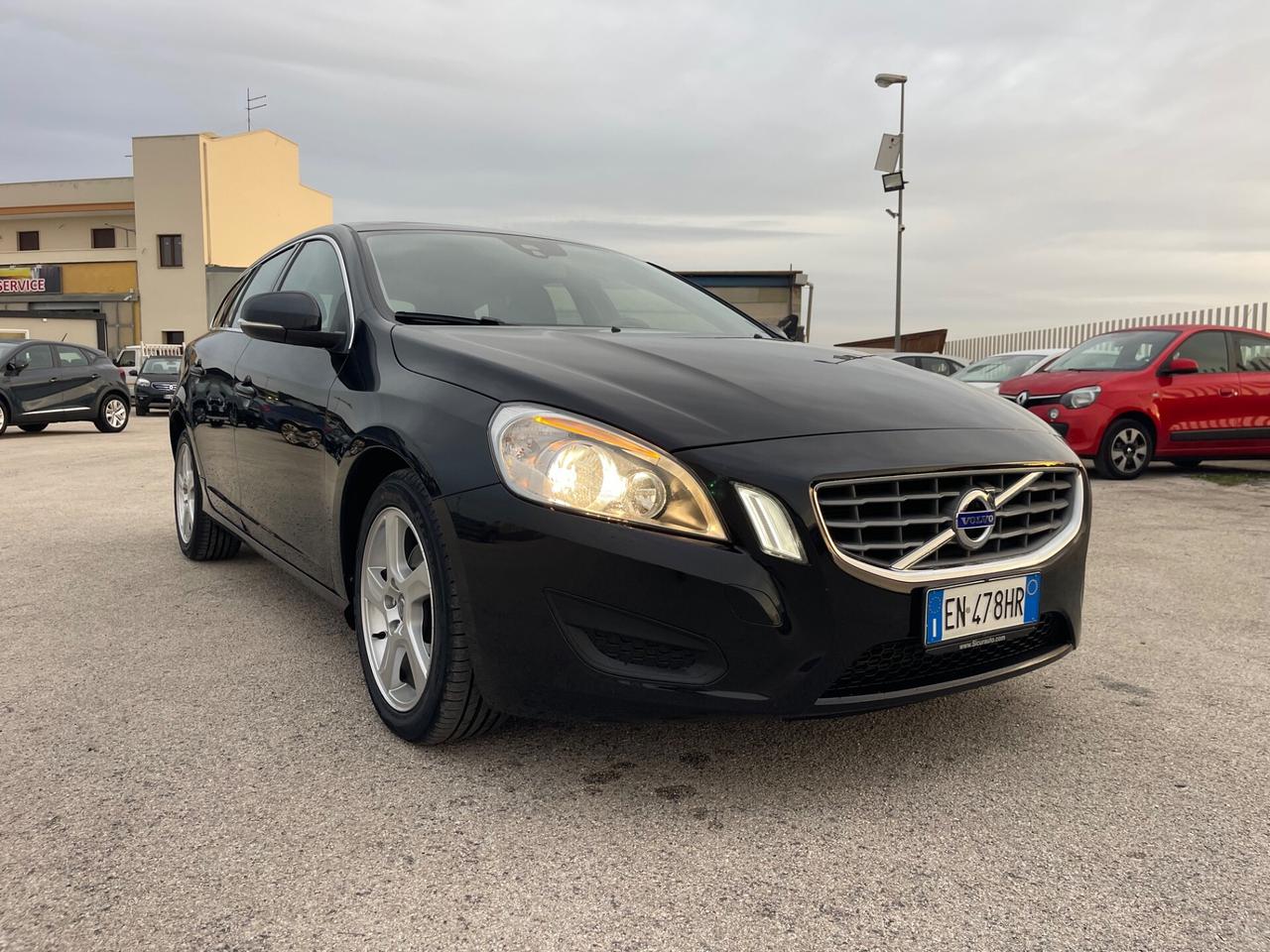 VOLVO V60 2.0 D3 GEARTRONIC FULL MY13 95800KMMM