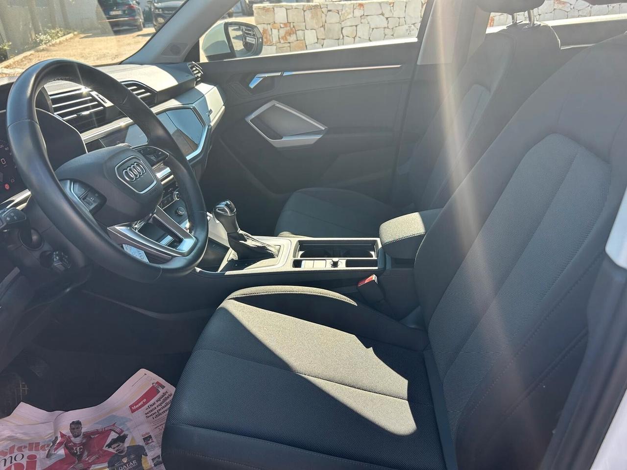 Audi Q3 35 TDI S tronic Business