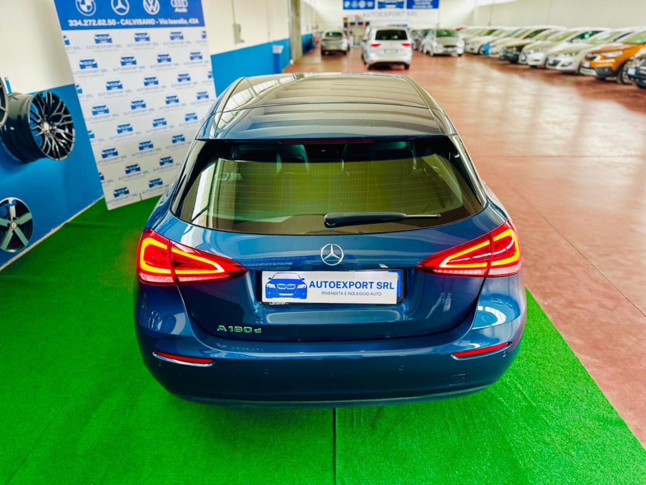 Splendida Mercedes-benz A 180/Automatic Premium2020