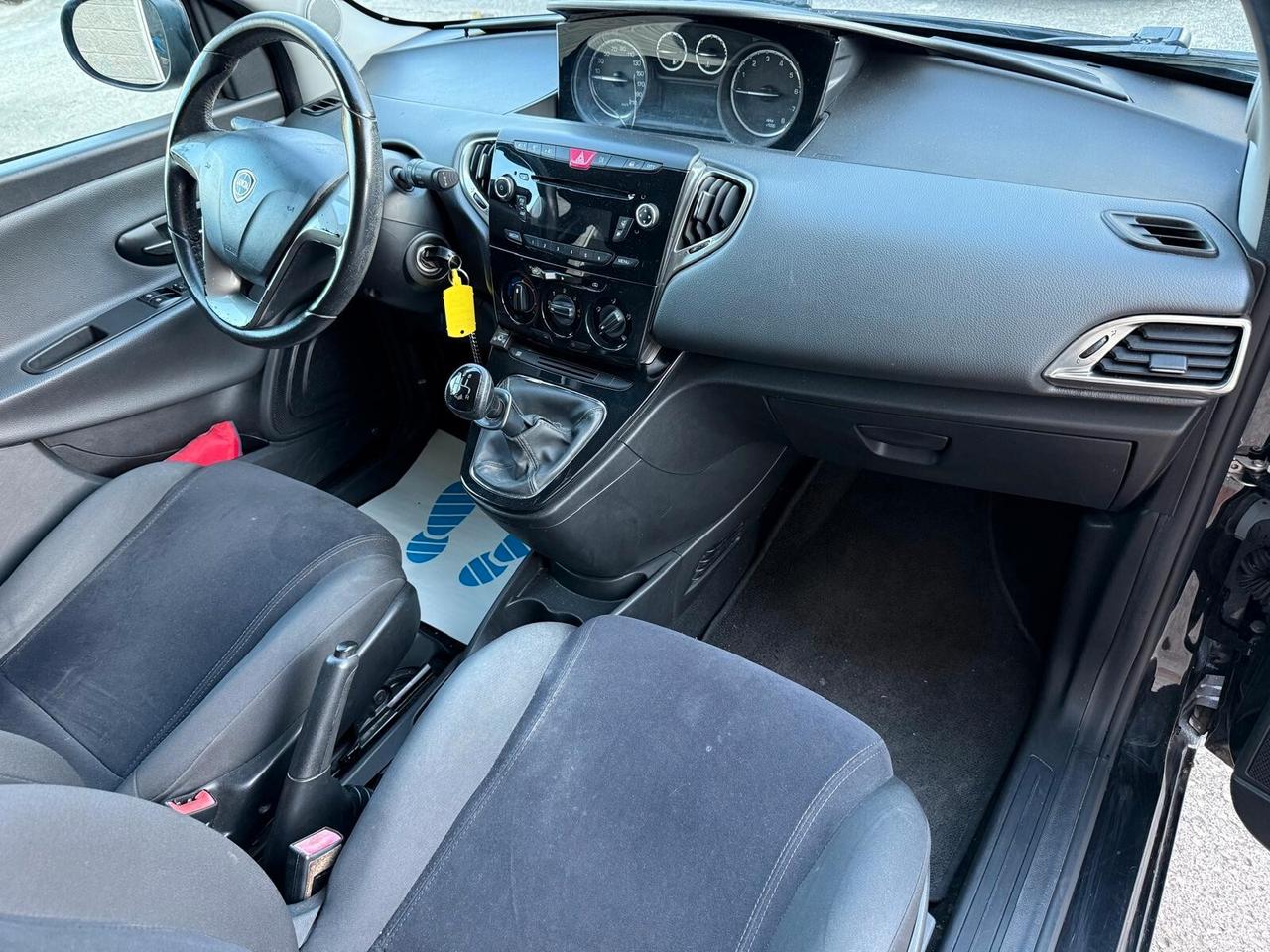 Lancia Ypsilon 1.2 69 CV 5 porte GPL Ecochic Gold