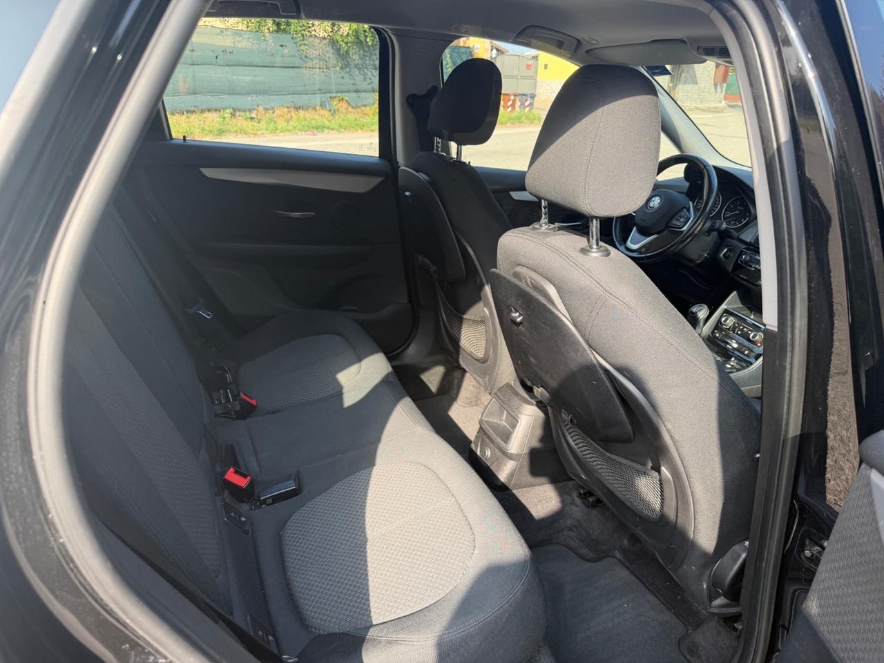 Bmw 2er Active Tourer 214d Advantage