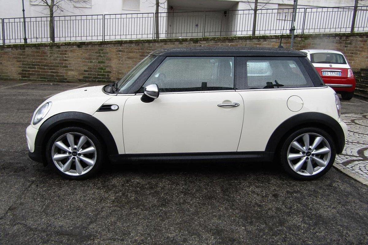 MINI Mini 1.6 16V Cooper D