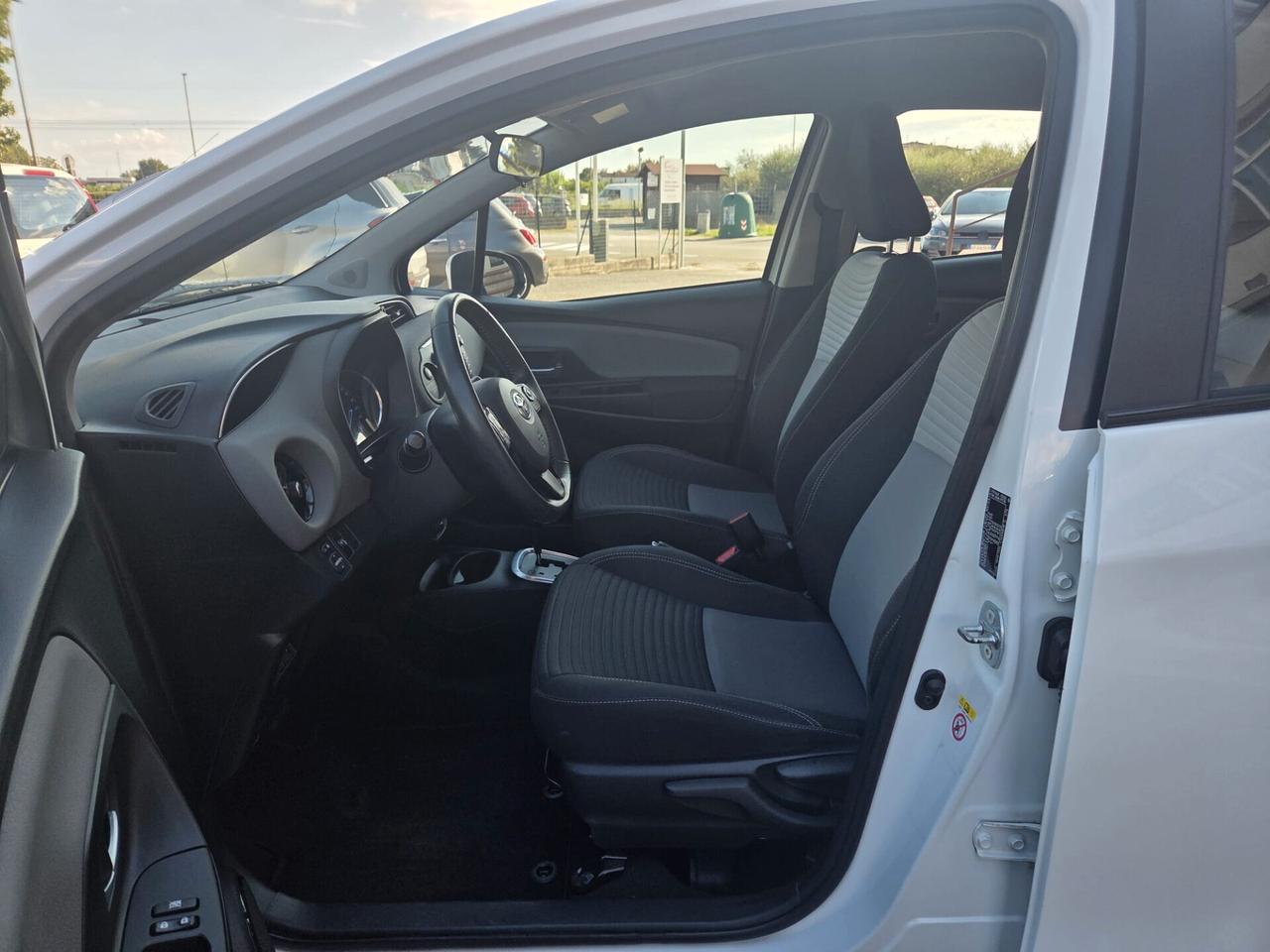 Toyota Yaris 1.5 Hybrid 5 porte Active