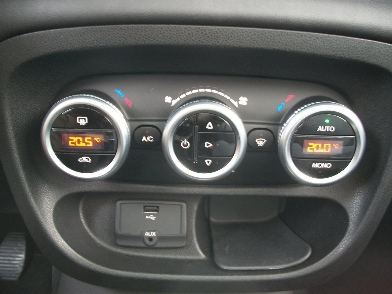 500L 1600 Mjt 6m LOUNGE TettoVetro-Pelle-ClimaDGT