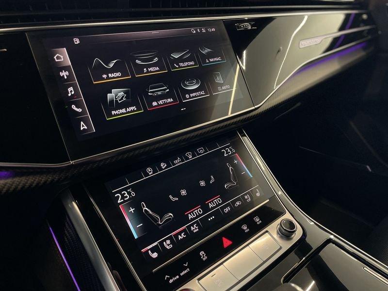 Audi Q8 RS TFSI V8 quattro tiptronic