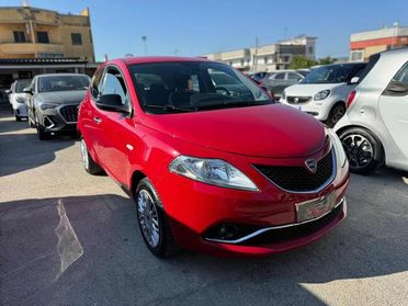 LANCIA Ypsilon 1.2 69 CV 5 porte GPL Ecochic Gold