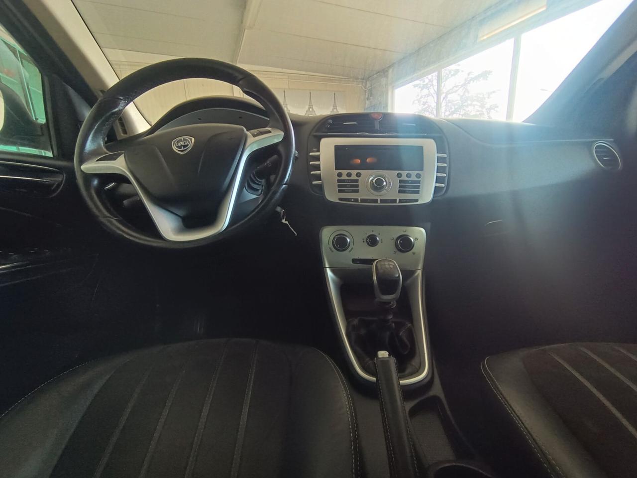 Lancia Delta 1.6 MJT DPF Platino