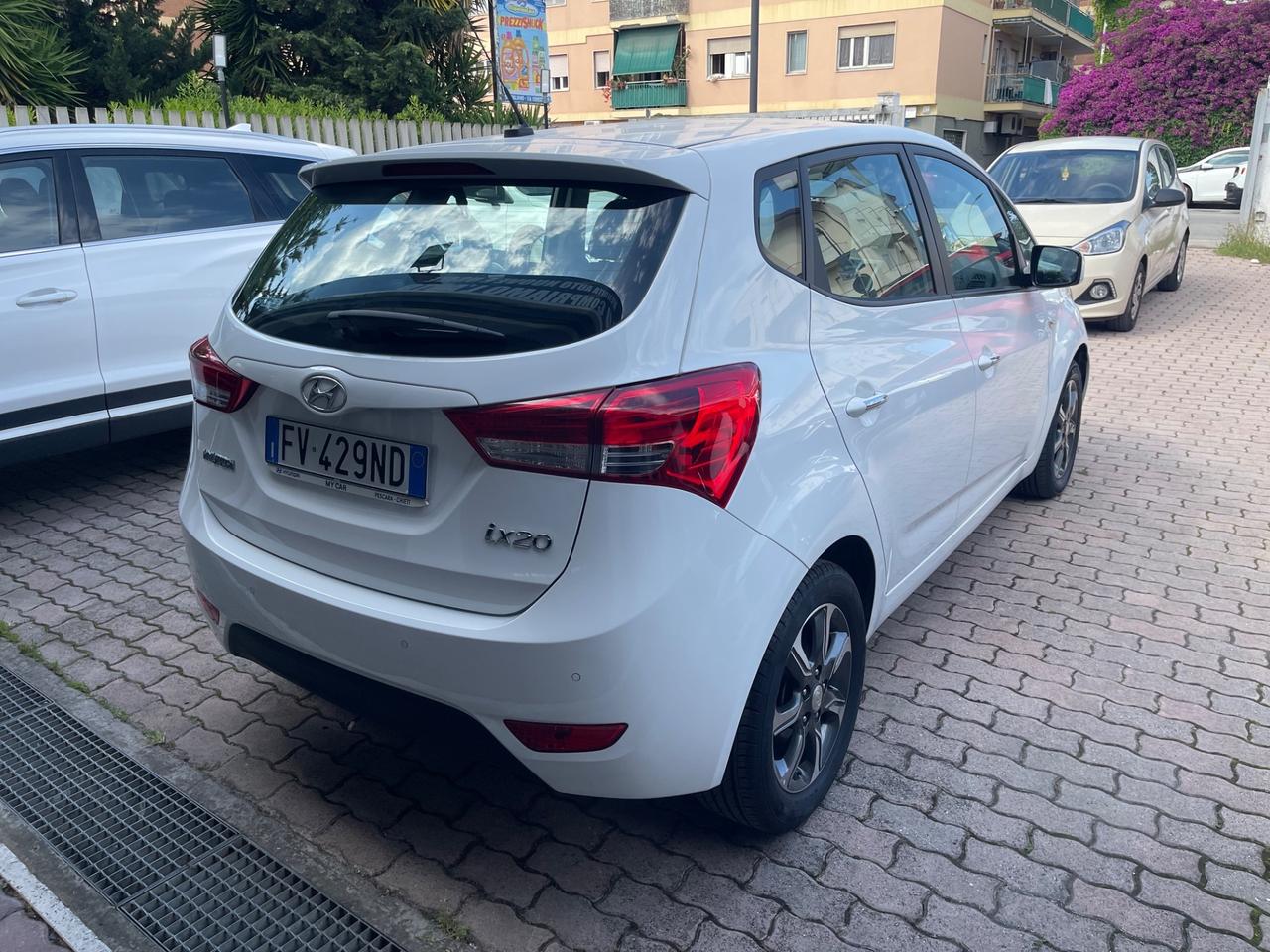 Hyundai iX20 1.6 MPI APP MODE
