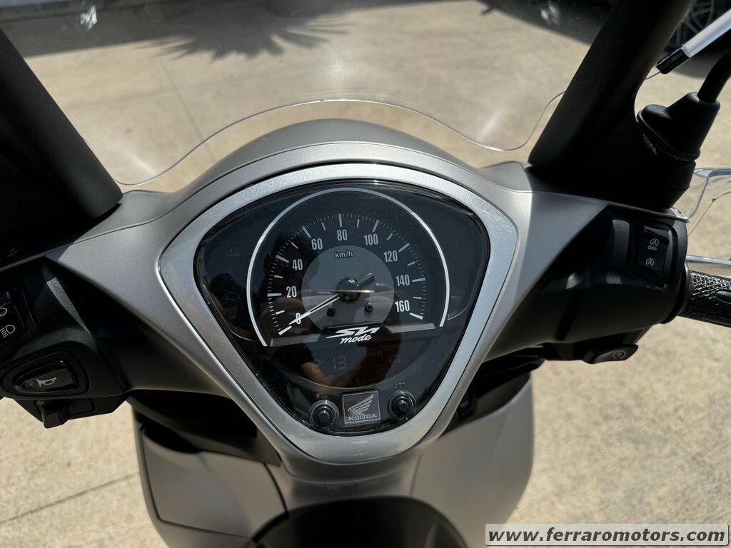 HONDA SH 125 MODE NUOVO A SOLI 32 EURO AL MESE