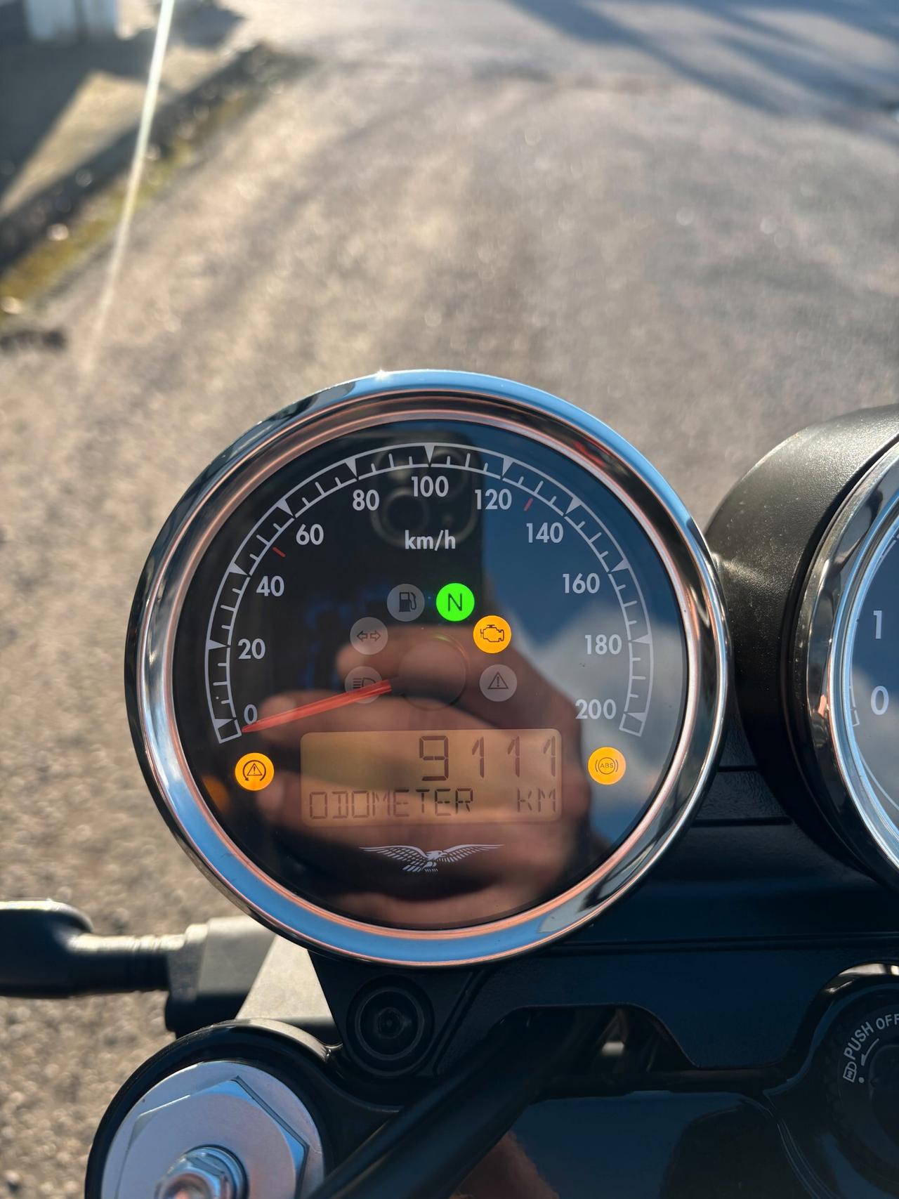 Moto Guzzi V7 IV special