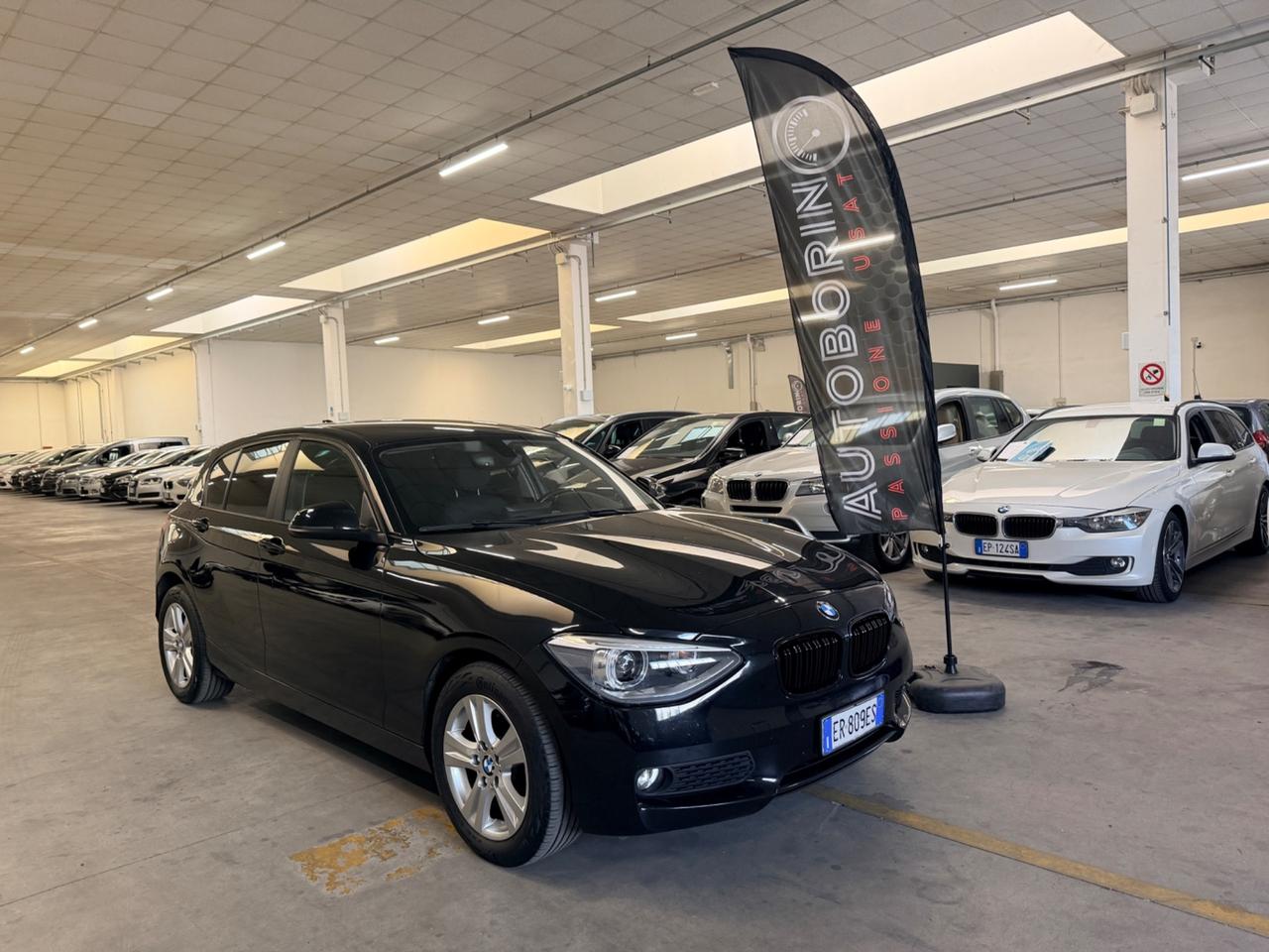 Bmw 120 120d 5p. Unique