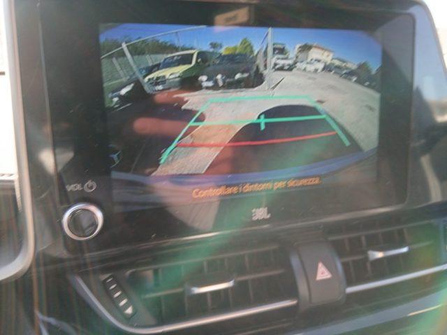 TOYOTA C-HR 2.0 Hybrid E-CVT