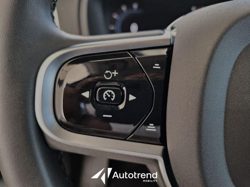 Volvo XC90 B5 235+14 CV AWD Mild Hybrid Diesel Automatico 7 Posti Core