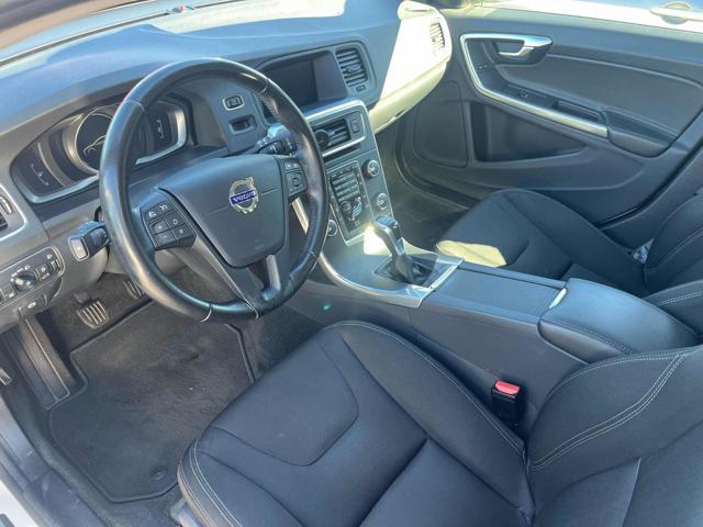VOLVO V60 D2 Summum