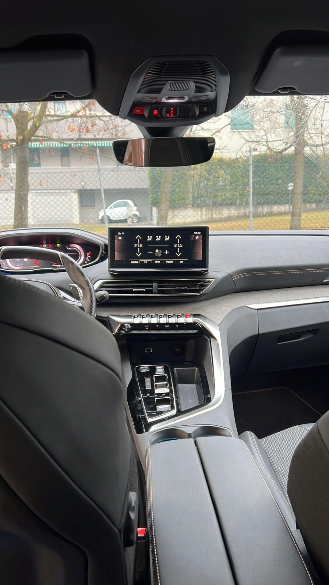 Peugeot 3008 Hybrid 136 e-DCS 6 GT