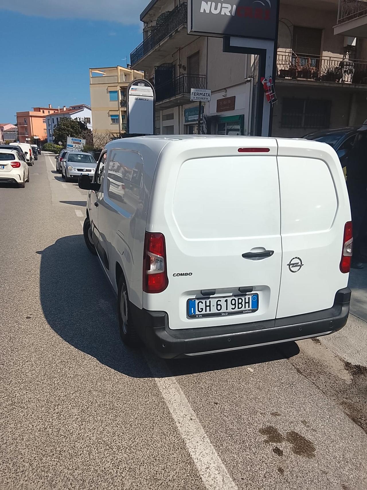 Opel Combo Cargo XL 1.5 Diesel 100CV PL 950kg Edition