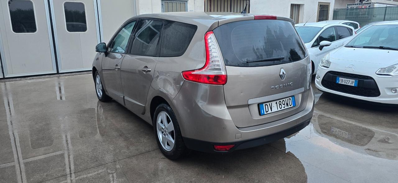 Renault Scenic Grand Scénic 1.5 dCi/105CV PlayStation Portable