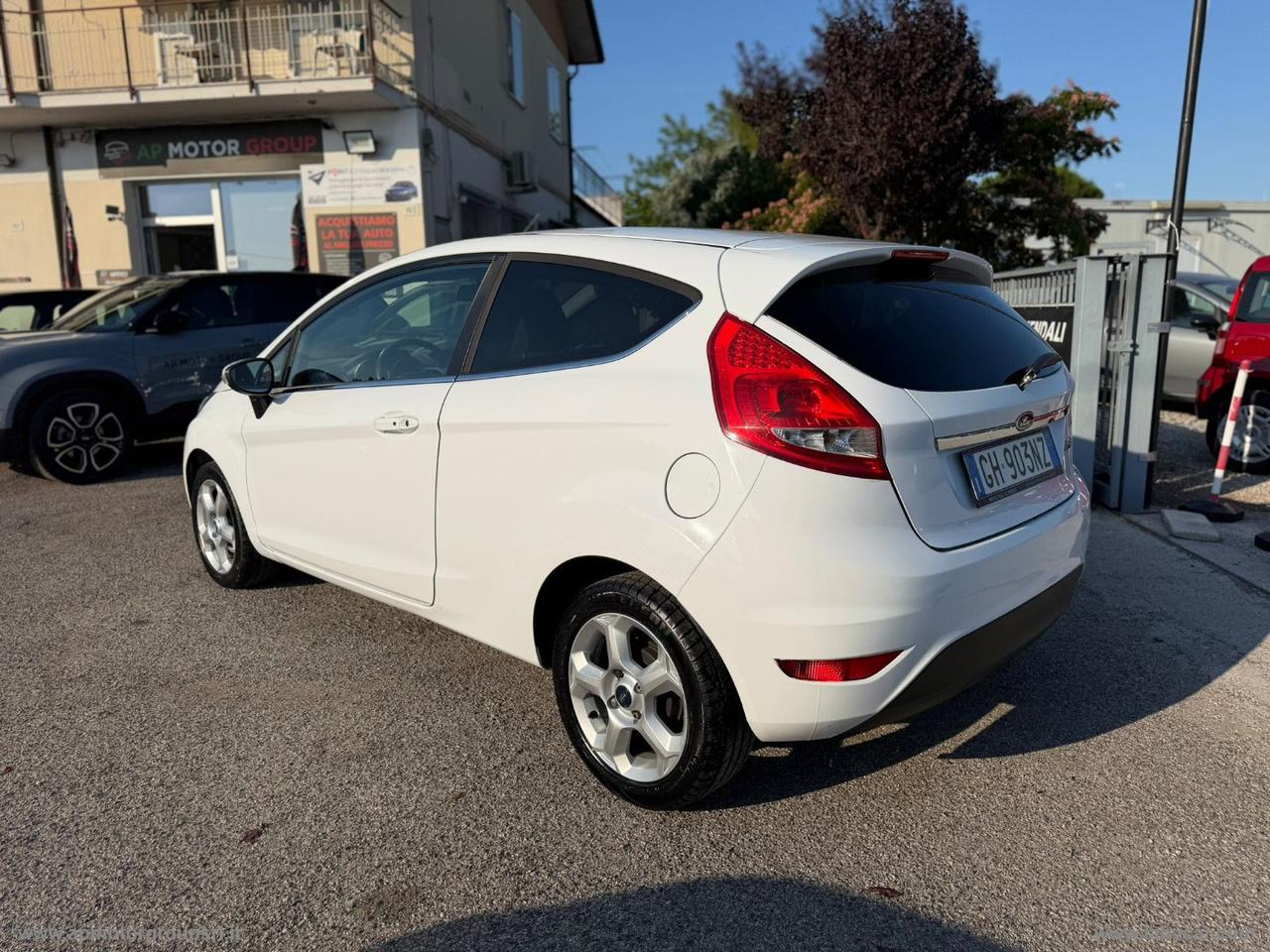 FORD Fiesta 1.2 82 CV 3p. Titanium