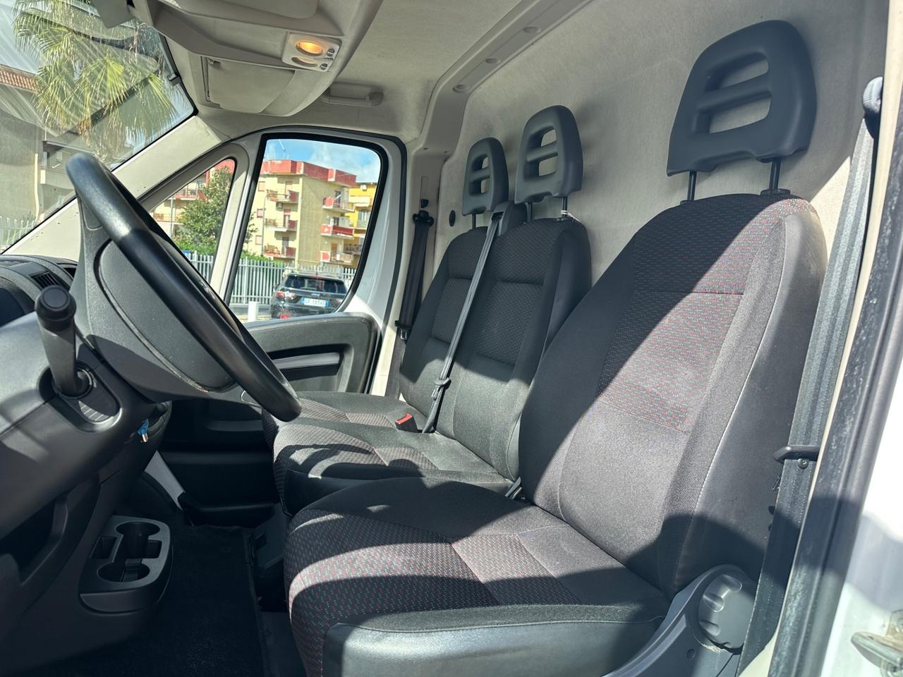 Peugeot Boxer 335 2.2 BlueHDi 140 S&S PC-TN Furgone