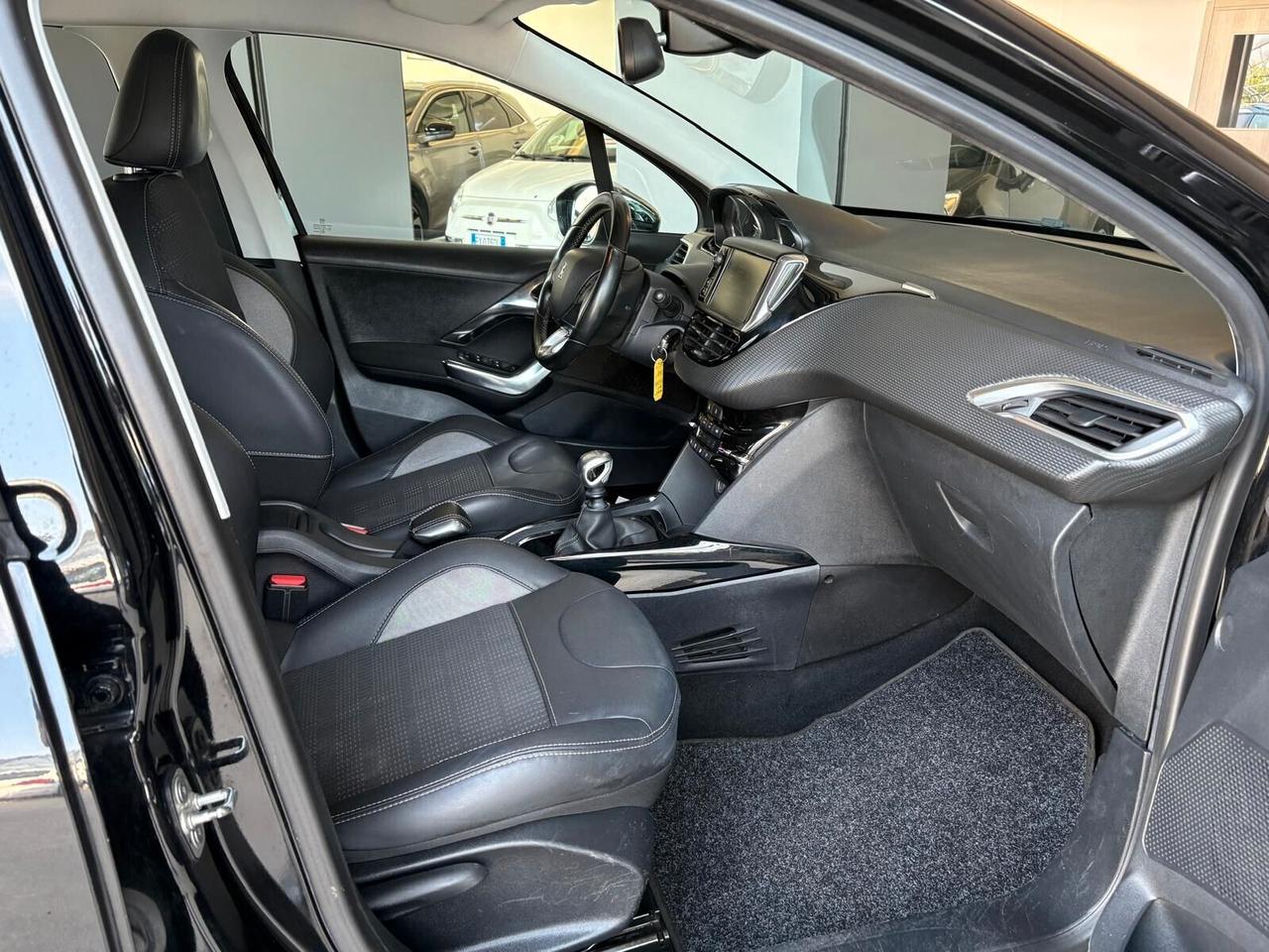 Peugeot 2008 BlueHDi 120 S&S Allure