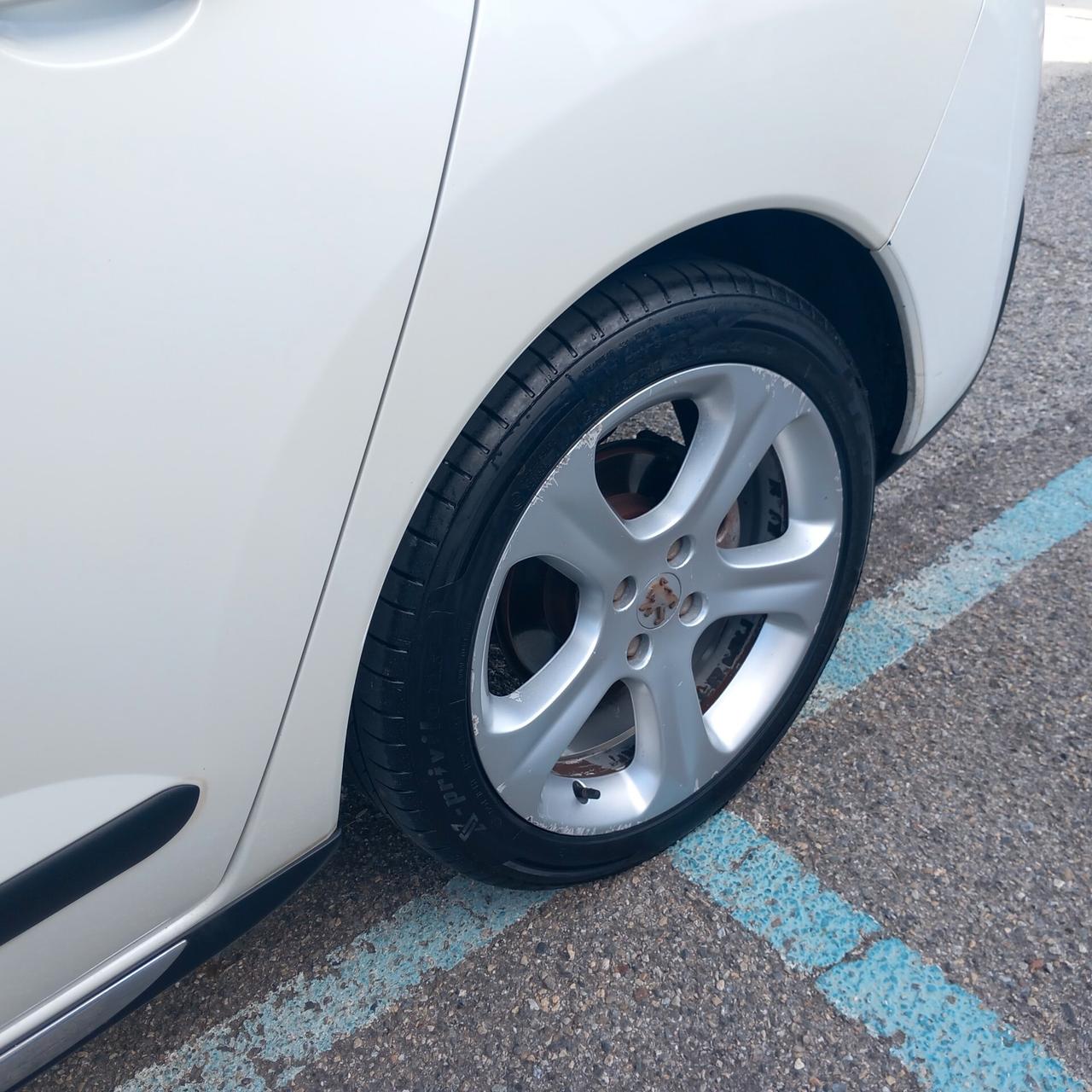 Peugeot 3008 2.0 HDi 110CV Business