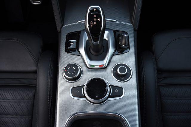 ALFA ROMEO Stelvio 2.2 210 CV AT8 Q4 VELOCE
