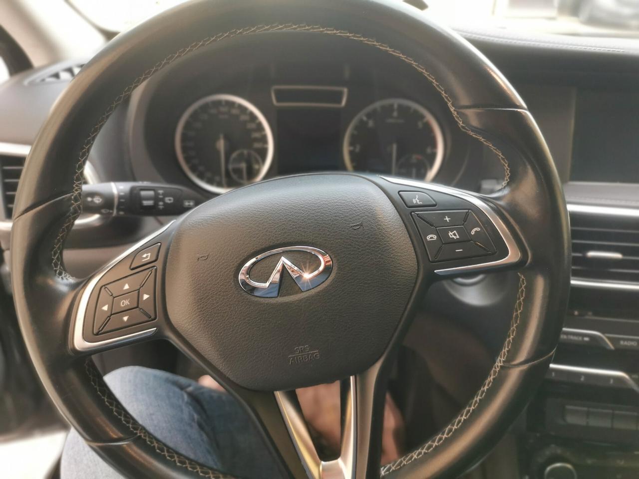 Infiniti Q30 1.5 diesel 110 cv PREMIUM FULL